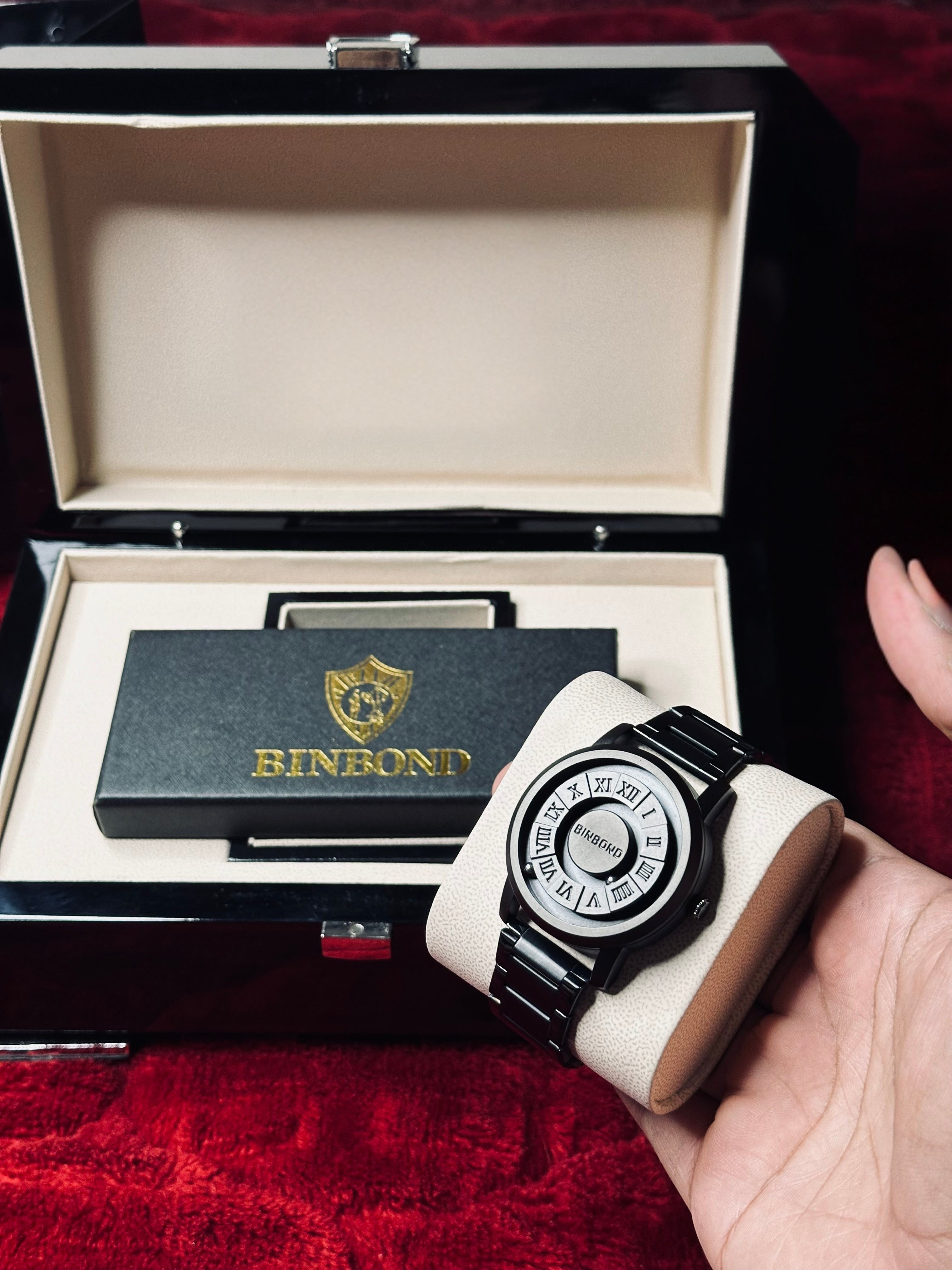 BINDBOND Arm-Less Watch